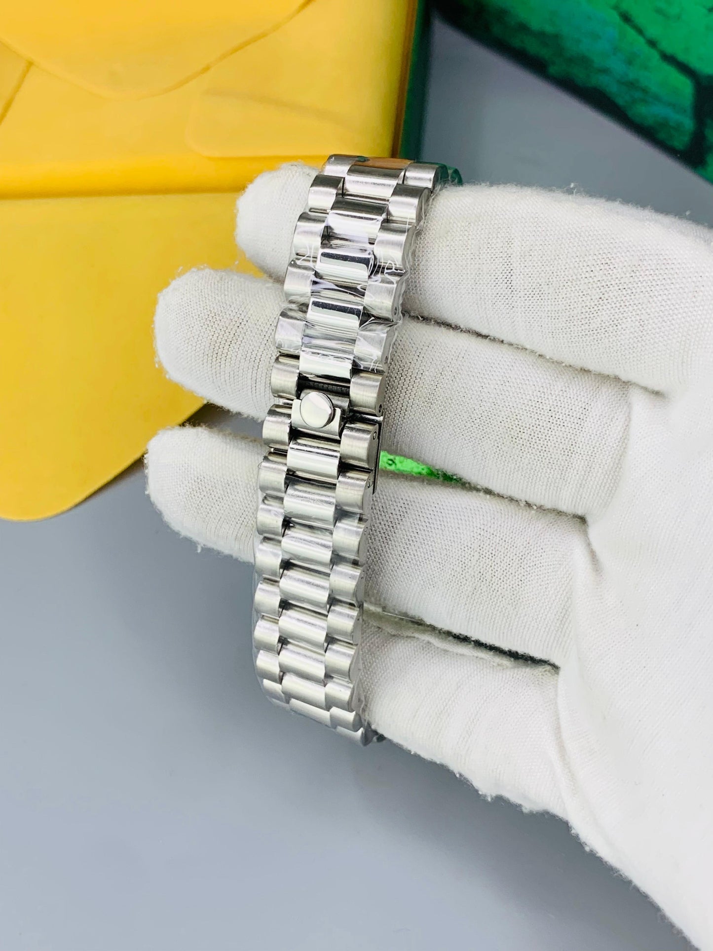 Silver White Stone Model With Date Function