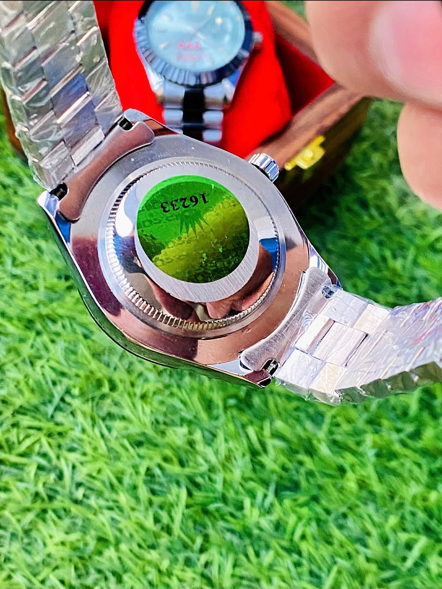 Tow Tone Blue Stone Model with Date Function