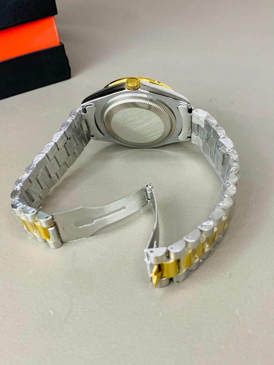 Tow Tone Black Stone Model With Date Function