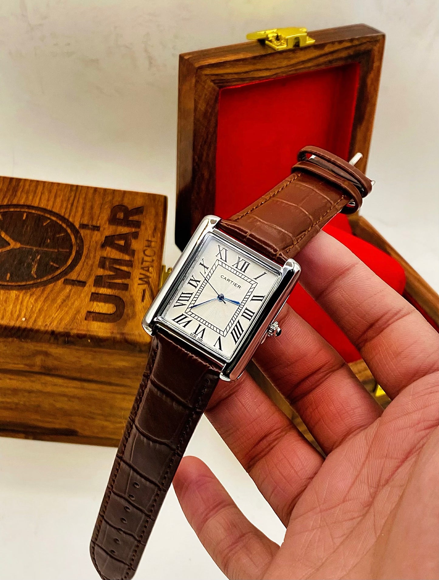 Classic Rectangular Roman Dial Luxury Leather Strap Watch