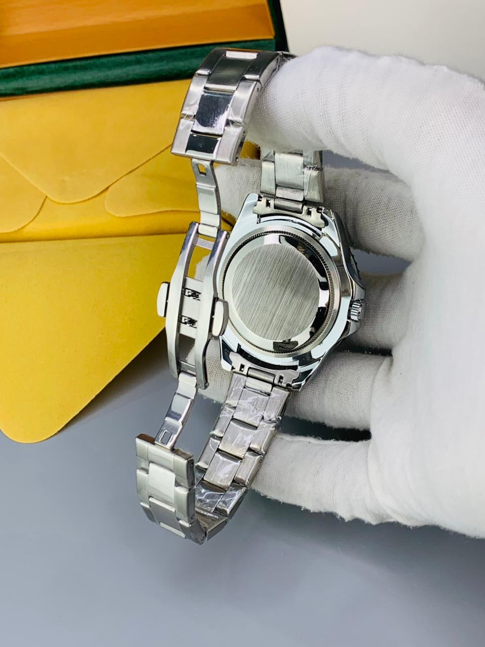 Classic Diver Watch – Black Dial Stainless Steel Edition